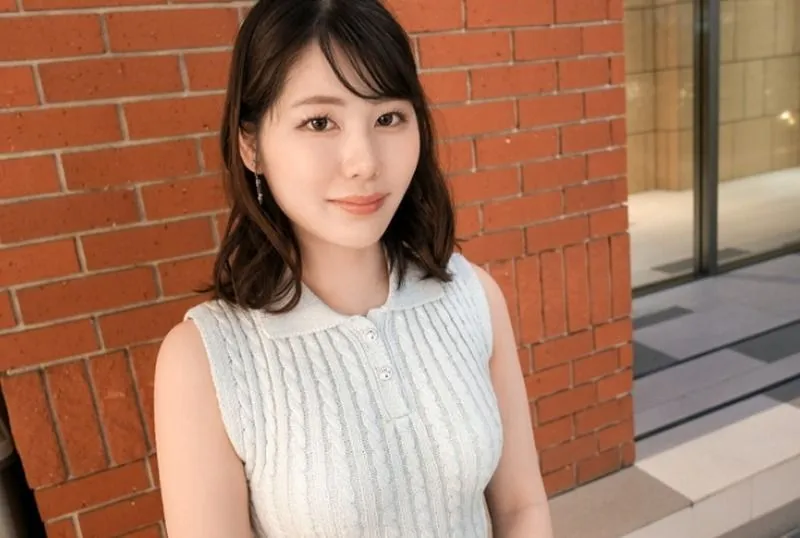 [SIRO-5580] A Beautiful Pachinko Parlor Employee Can’t Be Satisfied with Just Masturbation! Her Fair Skin and Curvy Butt Explode with Desire! Overwhelmed by Frustration, She Can’t Help but Moan “It Feels So Good!” 【First Shoot】AV Application Online →...