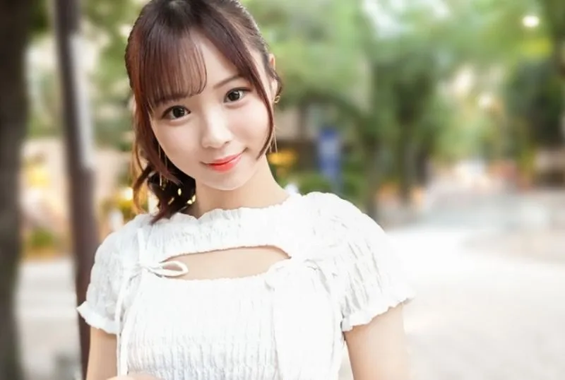 [SIRO-5593] “Young-Looking Beauty’s Hidden Ultimate Weapon: Giant Nipples! The Erupting Splash is Like a Sprinkler! Even That Can’t Quench a Man’s Fiery Passion!! [First Shoot] AV Application Online → AV Experience Shoot 2468”