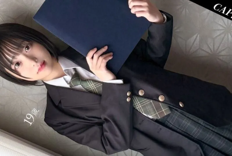 [326FCT-196] I Had a Memorable Shoot After a First Date with a Short-Haired Girl Who Has Small Breasts (Starring: Kokomi)