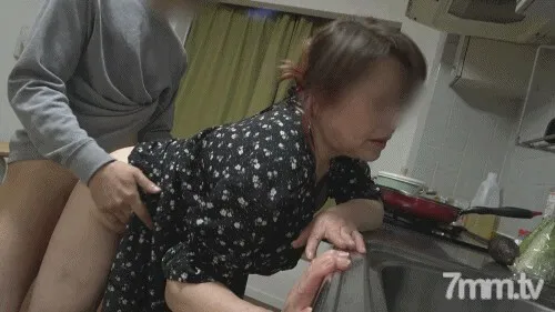 FC2-PPV-2627796 Uncensored x personal shooting  The mother of love guy No. 5 rushed to the house without appointment and went to 3P with a junior who likes mature women with the previous video that was taking a secret shot as a story! At the end I sh...