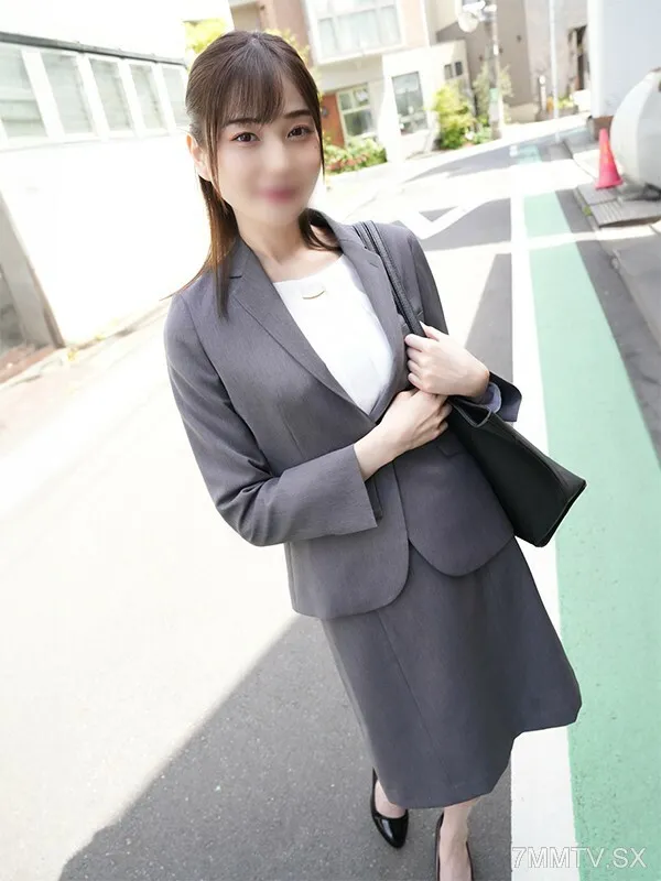 FC2-PPV-3764395 * Limited quantity for the first time * [Set meal / inevitable] New subordinate, Momo (24), who is "too small devil"