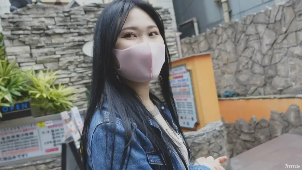 FC2-PPV-2897474 Re-appeared due to popularity!   Outrageous huge breasts! & Waterfall class squirting! Married woman who has a sexual desire to play with a man even though she has a husband Review privilege Ali