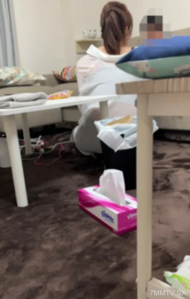 FC2-PPV-4176437 Personal  An old woman with 200,000 Tik〇ok. The other primary contract company's entertainment club case was missed. I have a strong exposure to light, a secret view, and other answers for personal use. *Consolidated personal informa