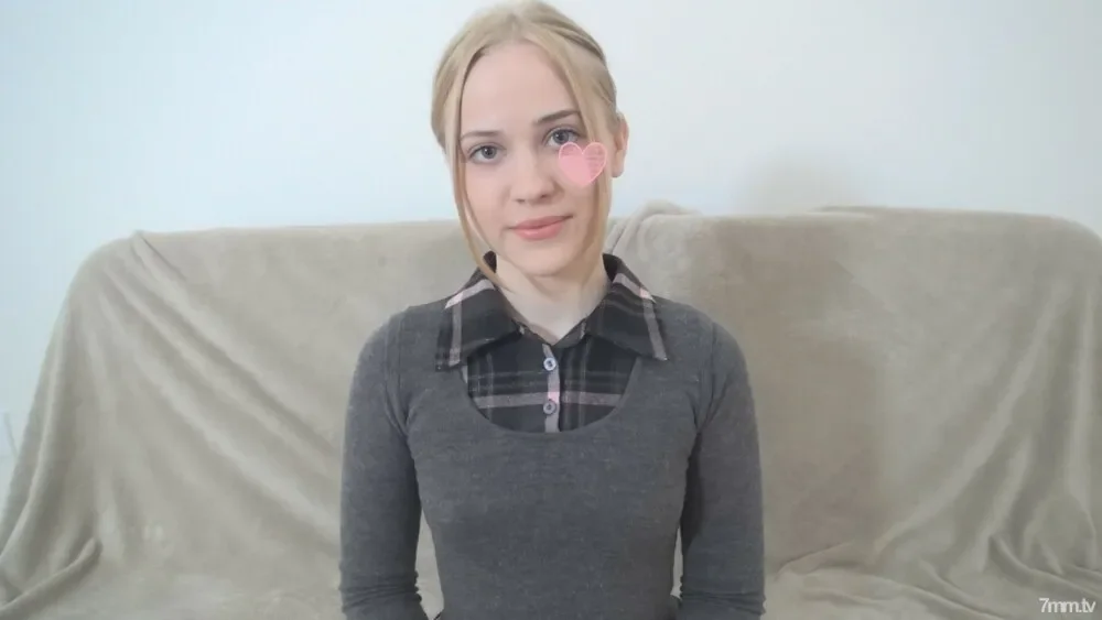 FC2-PPV-1175654 ☆ 18 years old and 2 days old Russian college girl creampie to beautiful blonde beautiful ass ☆ "I'm majoring in education at university. I want to be a teacher." Raw sex ☆ With high-quality ZIP of three parts ☆