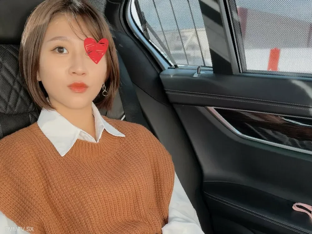 FC2-PPV-3152610 [The moment we met, I made a guts pose in my heart] There is no boy who doesn't like this beautiful woman!  - Massive mouth launch full of feelings.