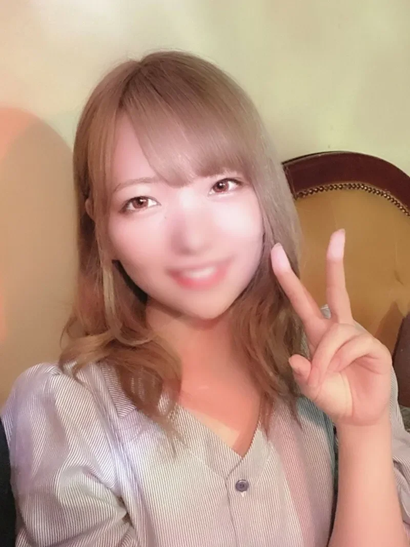 FC2-PPV-4584123 ※Limited quantity for the first time※ Individual shooting / Creampie  Seriously cute "underground idol" 19 years old ☆ Even idols want to have sex ♪ ☆ Creampie in pink pussy x 2