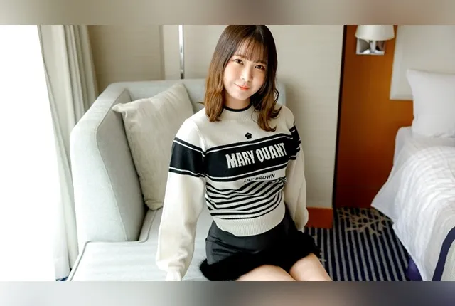 [SIRO-5487] E-Cup Fair-Skinned Beauty’s Sexy Lingerie: Cock-Sucking Skills Shine