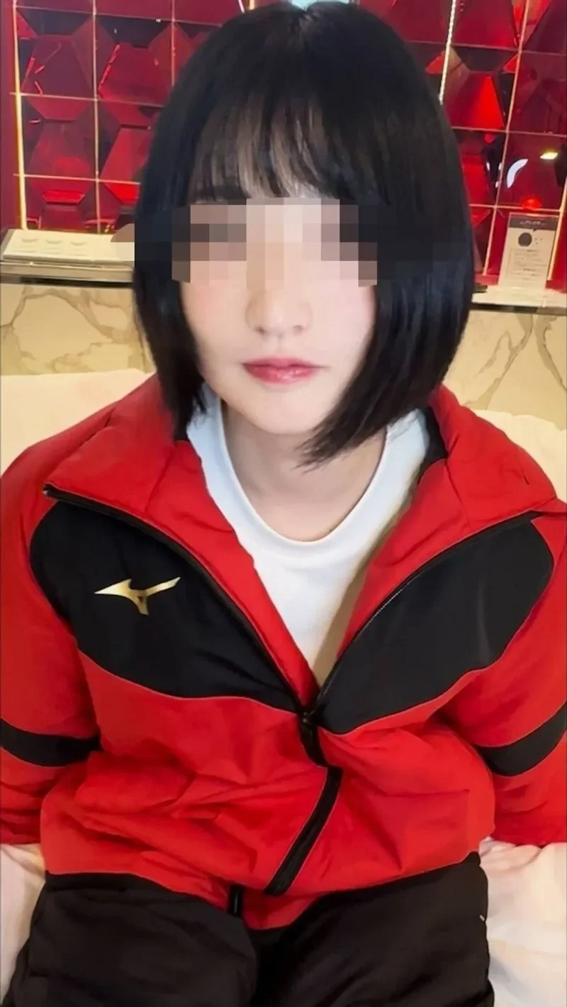 FC2-PPV-4682449 4K high quality bonus  "18-year-old volleyball club captain from Tokyo appears with face revealed" First ever creampie video in her life, ready for pregnancy. *Available while stocks last.