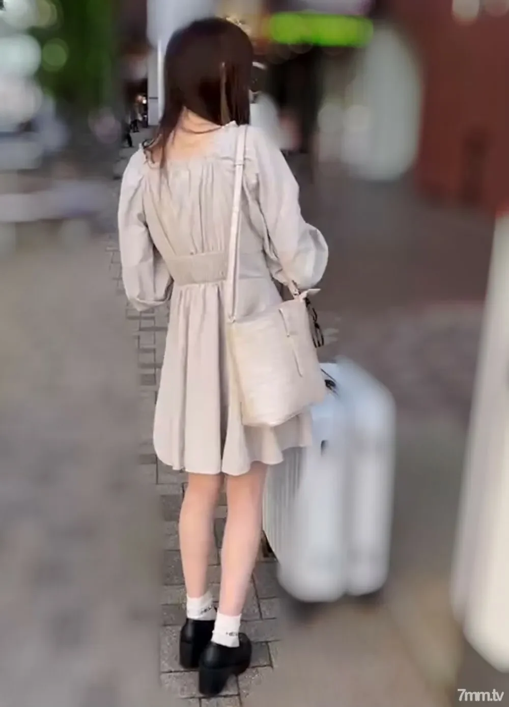 FC2-PPV-2884101 AK ◯ system black hair slender beautiful girl advent!  - !  - An underground idol that feels unrefined and [first time + first middle] middle-aged excitement, a hard piston than usual to the sperm that drips down to the buttocks, and ...