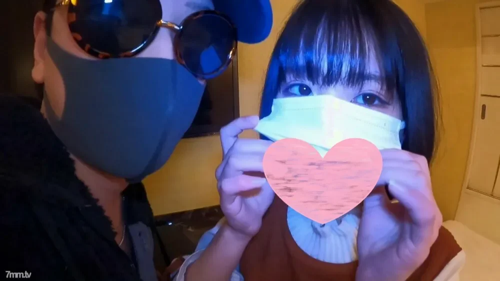 FC2-PPV-2805415 "Caution for deletion" Gachisefure. Remove it in the middle of the condom and fuck it raw. 19-year-old Hina "I'm being fucked raw. I'm sorry. ”This word is the most exciting. I'm sorry for my boyfriend! !! FC2