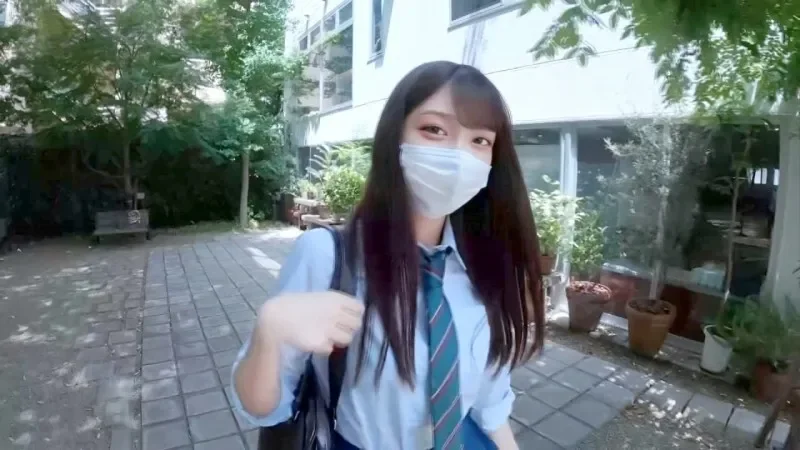 FC2-PPV-4616461 Genuine unedited beauty  A super orthodox 18-year-old beauty who is "flooded with agency scouts" and has two consecutive creampies without pills. She appears in a uniform. Rare footage of about 90 minutes of high-quality footage