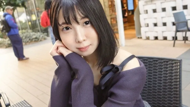 [SIRO-5489] A calm nursery teacher who is popular with parents is sexually frustrated. She has a neat face, but she usually wears underwear like this…