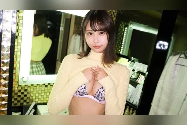 [SIRO-5437] Active supermodel with long limbs gets hardcore doggy-style cunnilingus and massive orgasm!! Long limbs stretched out, spreading her soaked pussy wide while moaning “So embarrassing…”