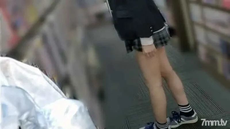 FC2-PPV-2905903 [Limited in May] Prefectural General Course 3. Short-haired volleyball club.  - After buying pants at Necafe and exposing no panties to the hotel