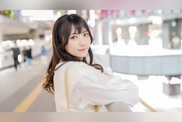 [SIRO-5464] A sweet girl dreams of becoming an actress and boldly debuts on Shiroto TV, revealing her sensitive body.