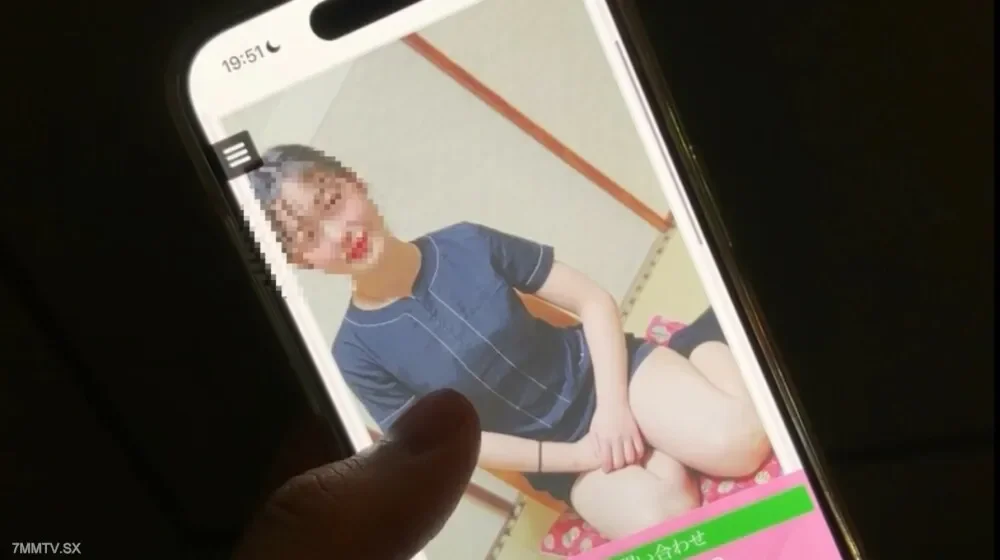 FC2-PPV-4041578 Sparkling flash  Erect crotch ejaculation for male beauty scene CFNM