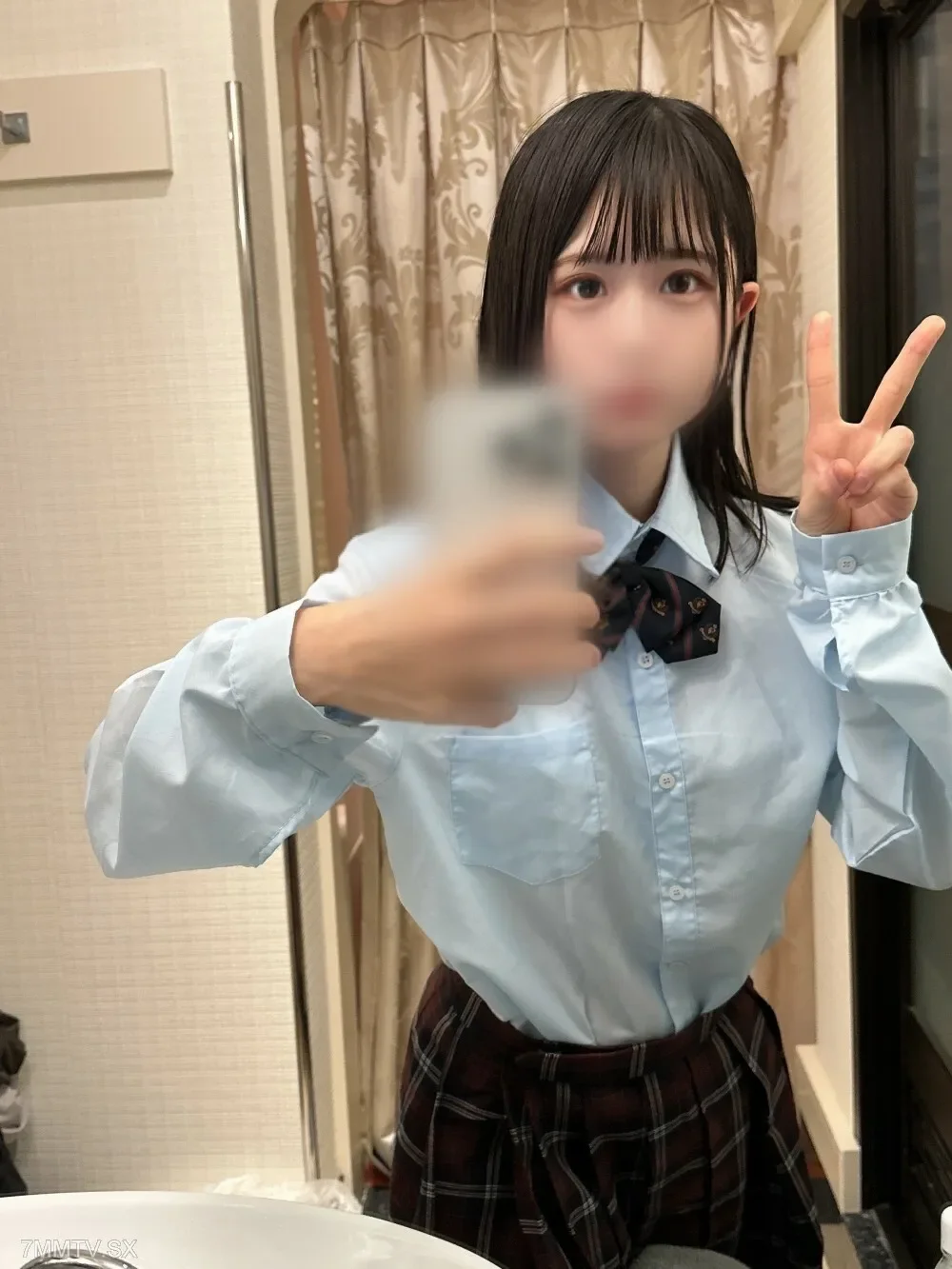 FC2-PPV-4091617 Limited quantity! Special treat! Immediately stop a potentially dangerous meeting  Must-see! The current J○ criminal is so cute! Rejected life, undeveloped small body, no responsibility creampie