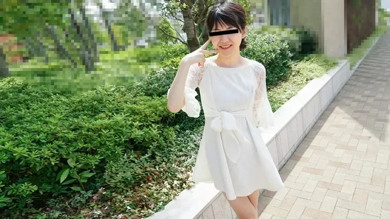 10musume-060122_01 Nasty lewd girl wearing a simple skin