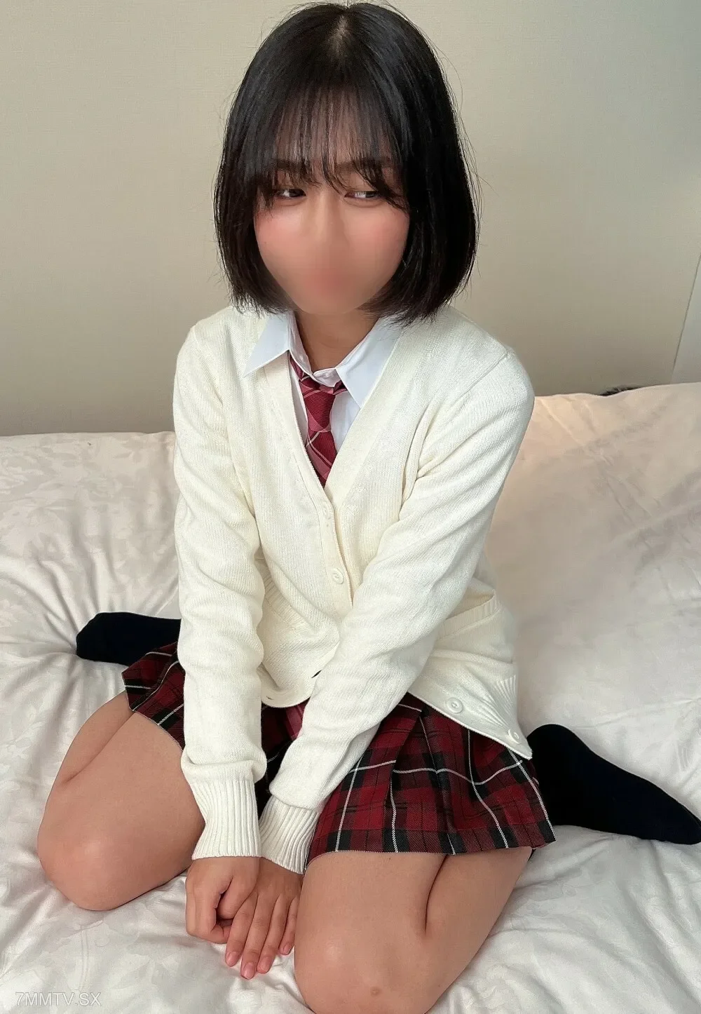 FC2-PPV-3195664 *Please watch at your own risk.  - A teenage girl who ran away from home.  - The growing young tan body is squirting and convulsing.  - A pitiful girl who was deceived by an adult gets a blowjob for the first time in her life and a la...