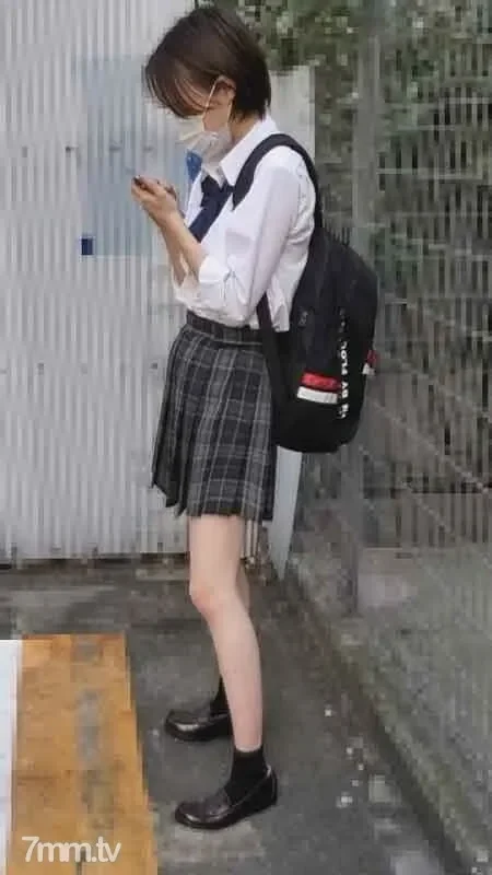 FC2-PPV-2405585 Prefectural Ordinary School  2  Emergency support for playren who work part-time at the school they often go to