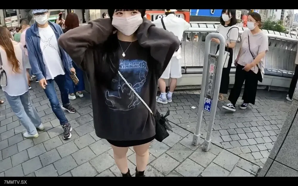 FC2-PPV-3105298 [Congratulations Hanshin Tigers!  - ] Yuna-chan's Osaka date and 3P for the second time in her life?  - !