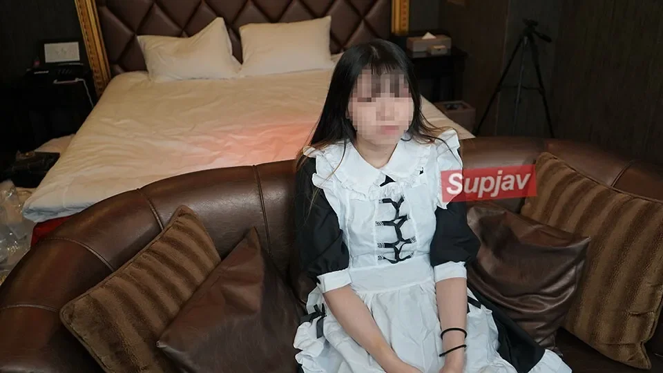 FC2-PPV-3200956 Leo-chan, 20 years old, serious pregnancy efforts 4