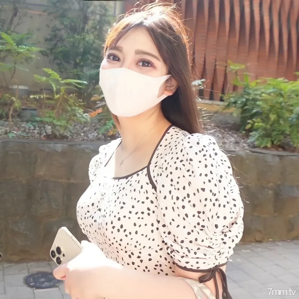 FC2-PPV-3069863 "None" "Complete Appearance" H Cup-chan and a fierce 110-minute story!  - The woman who asked me for directions happened to be a young H-cup female college student!  - Pretending To Be A Professional Cameraman And Promising To Delete ...