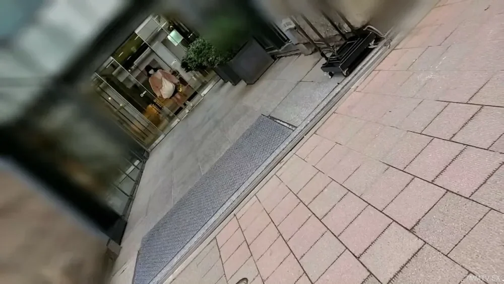 FC2-PPV-3596882 * 2980 points until 7/21 [Payment revival] **j*sqpjys* F cup beauty ○ female idol Momo-chan.  - She is found by a fan in the city and she is in danger.  - She cums inside her vagina twice in a sweaty outfit