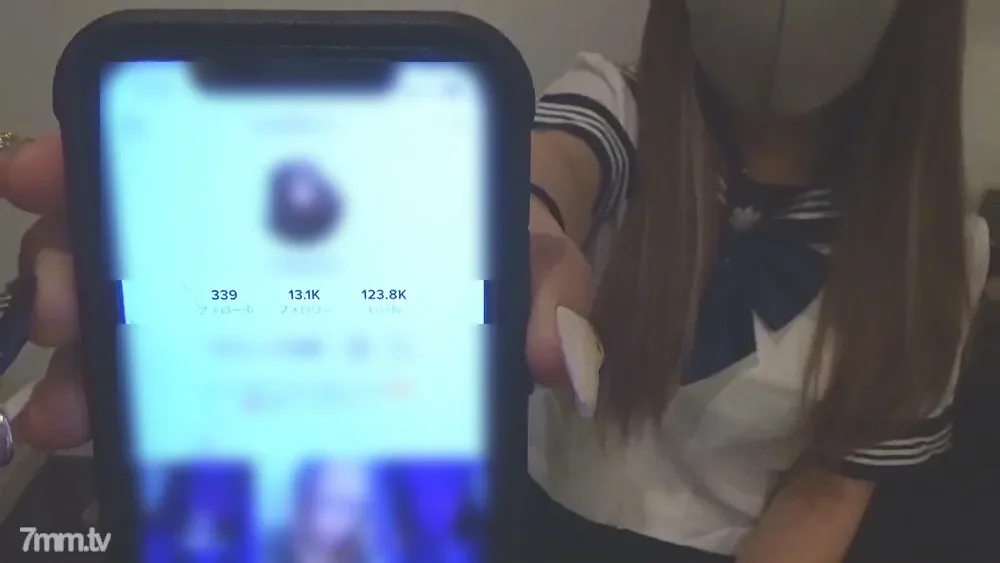 FC2-PPV-1682878 fc2-ppv 1682878 [No] [Unauthorized raw vaginal cum shot] [Active J ● K] [With face algae] Gachi tiktok follower over 10,000 Active J ● K 18 years old Eri-chan follower Unauthorized raw vaginal cum shot of tears