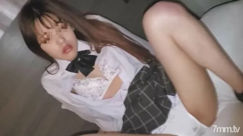 FC2-PPV-1823399 Limited time offer Individual shooting  Prefectural general course ③ Staying with a stranger uncle who wants to sleep with money. Girl who is vaginal cum shot without permission