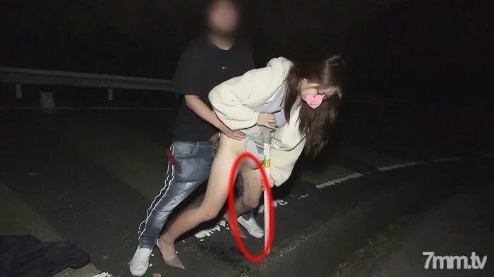 FC2-PPV-2984375 No amateur individual shooting  I took the most masochistic daughter I met last year and bullied it indoors with a squirrel tide so that a pond could be made with the first street aokan from the in-store exposure remote control blame!...