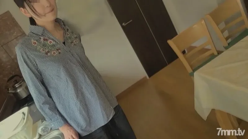 FC2-PPV-2939404 Tall, slender, succulent, beautiful wife [individual] refusal, but she is dizzy with a large amount of water.  - It's a pity that I can't deliver the expression glaring at the camera.