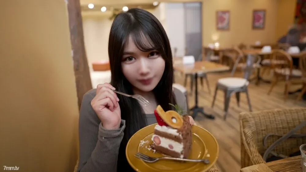 FC2-PPV-2875148 First appearance!! [Uncensored] Cinema style!  - A beautiful, big-breasted female college student who is still growing... A raw vaginal cum shot to my unsuspecting former student!  - !  - The luscious and disturbed appearance was irre...