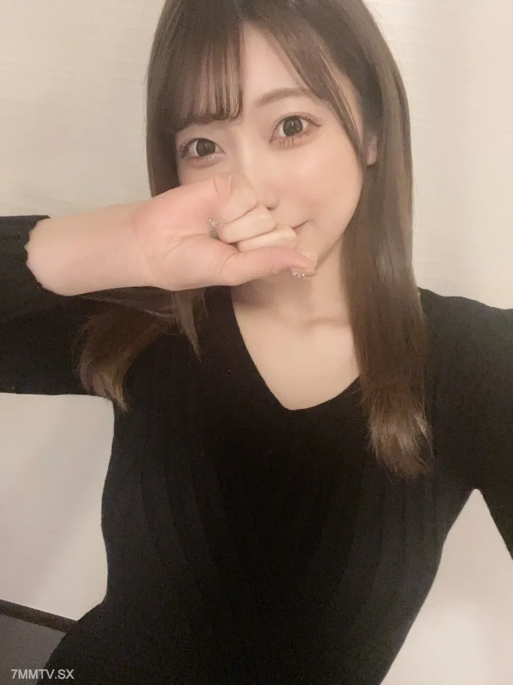 FC2-PPV-3189785 Until the 15th!  - [Limited quantity early purchaser benefits available] [Mei-chan's latest work!  - ] If you don't see it, you'll regret it!  - [Semi-appearance] Feeling horny for the first time in aphrodisiac, Mei Usagi who is more ...