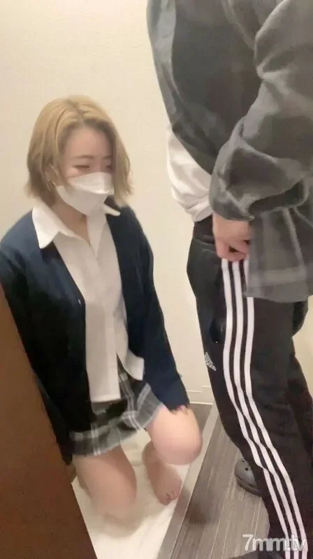 FC2-PPV-2753906 After giving a blow job to a uniform gal at the entrance, I moved to the tire storage place and got fucked www