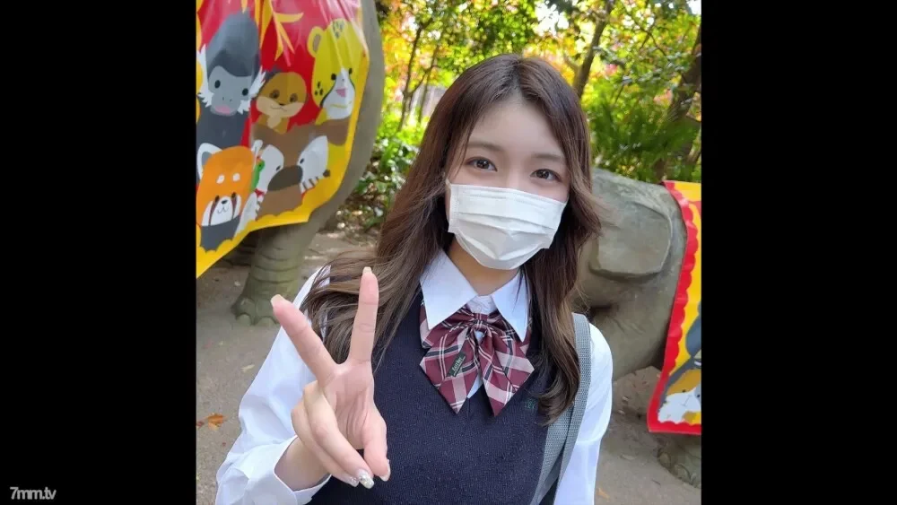 FC2-PPV-2977372 First Appearance / Final Chapter!  - !  - Limited number!  - [Uncensored] "Please put it in me..." A neat and clean beautiful girl who has transferred to another school and again... A pure white body with untreated bristles and a "las...