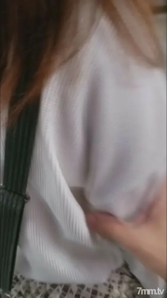 FC2-PPV-1422052 PPV 1422052 Big Breasts Wife With A Husband Who Needs Long-Term Care Is Vaginal Cum Shot On Another Stick In The Car