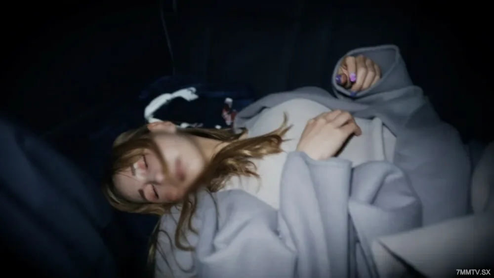 FC2-PPV-3196700 Limited to 100 pieces, 1980pt! ! Uncensored / Appearance  No questions asked play vaginal cum shot! Pushed a busty half-beautiful woman who was unconscious on the roadside into a car and was played to take her to a hotel. !