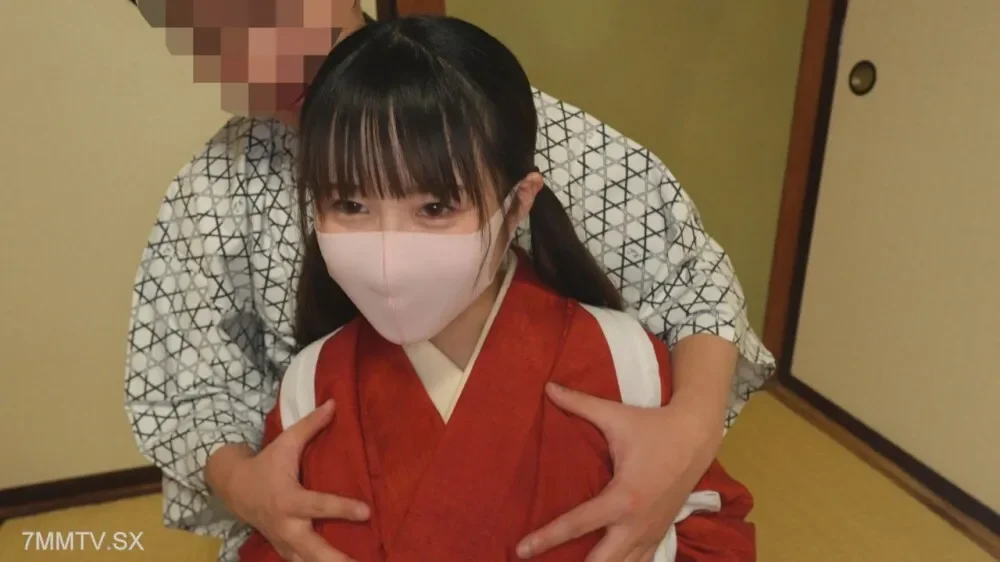 FC2-PPV-4744051 The eldest daughter of the hot spring inn 2 臉BE揭了，允聁生和奶 Oil 糕  Second heaven! We are the only AV performer, an exhibition of the most erotic women in the world! ③ 4K high-quality recording provided