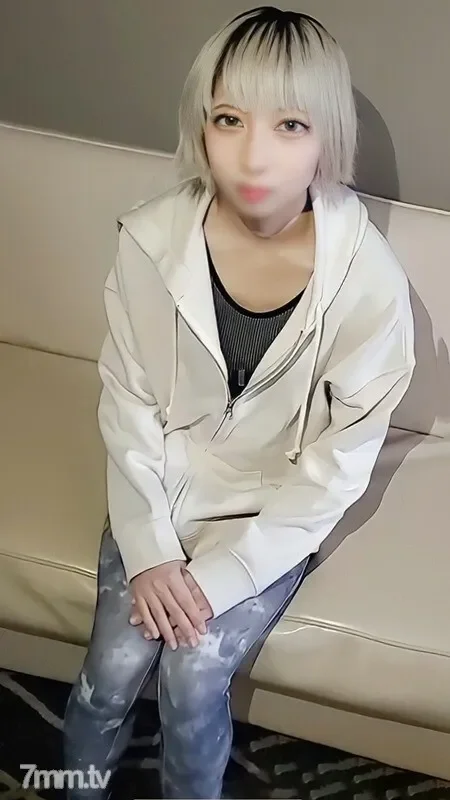 FC2-PPV-2821011 [Appearance] Private lesson at night with a personal trainer at a hotel.  - Continuous vaginal cum shot on a dangerous day.