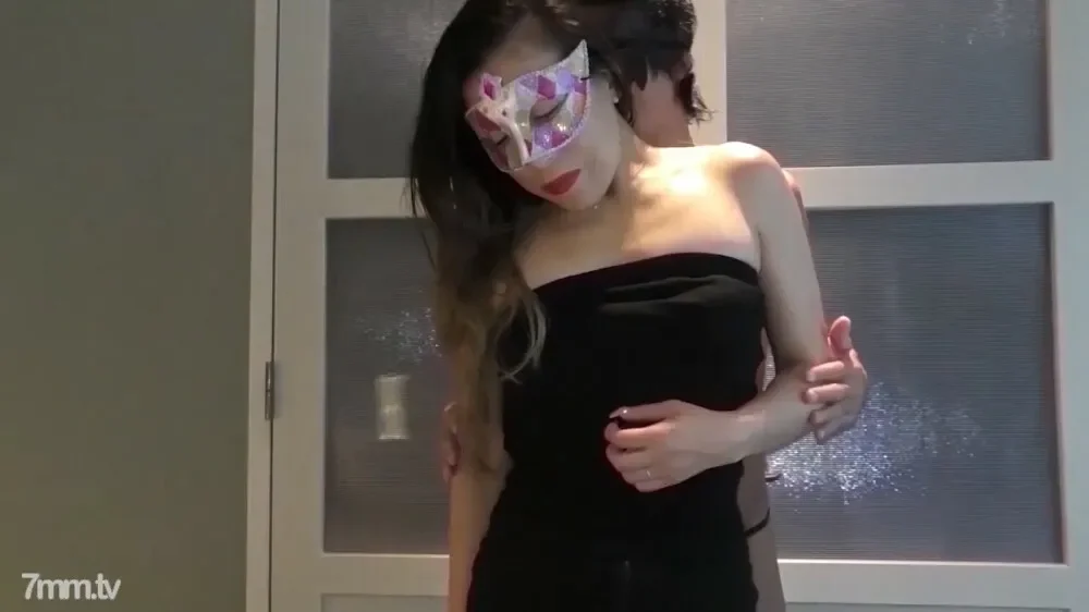 FC2-PPV-2227887 Personal shooting / Creampie  38-year-old wife of a mature woman who dropped auction for the first time in a long time working at a membership-based luxury club in a sandbar