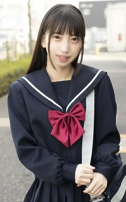 FC2-PPV-2969927 [Sailor suit remote control] When I put a remote control on a slope-type J-type robot on the road, it crumbled and crumbled down [Individual shooting]