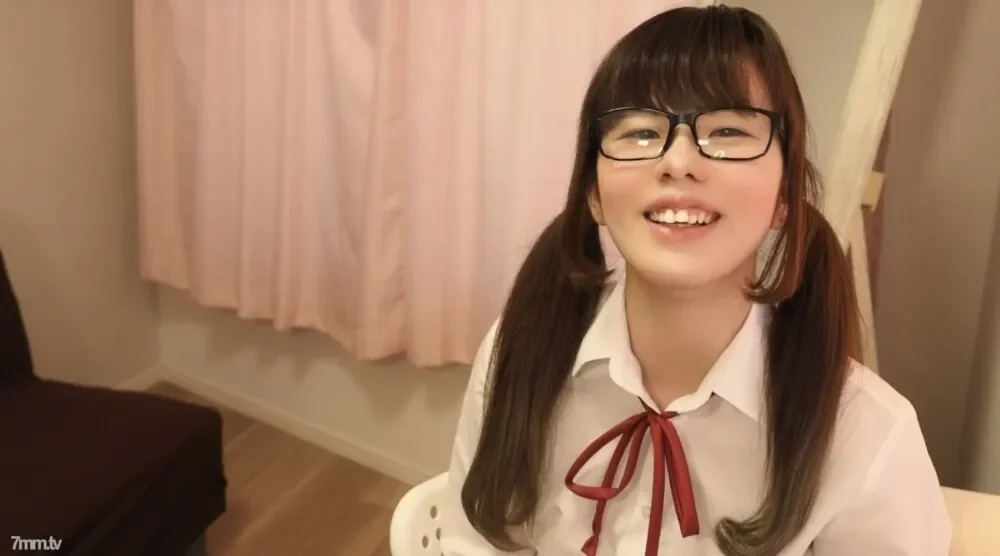 FC2-PPV-1549878 Plain girl  18-year-old who regretted joining gets merciless cum swallowing 5 times in a row, cum swallowing club special edition 2 Yui