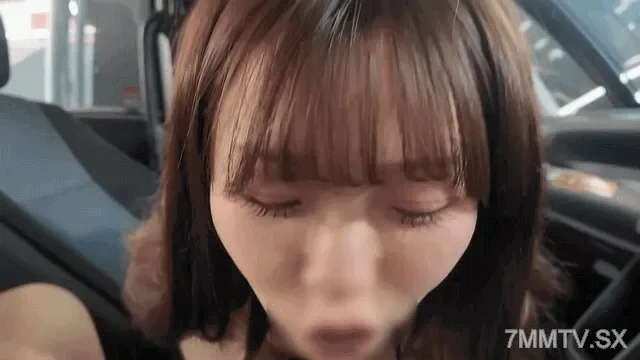 FC2-PPV-4338225 In-car explosion  Ro Rikawa Miho -chan attack on a sleeping person ♥ soft body and offshore car love. While I was staring at him like a street person, I was completely shocked!