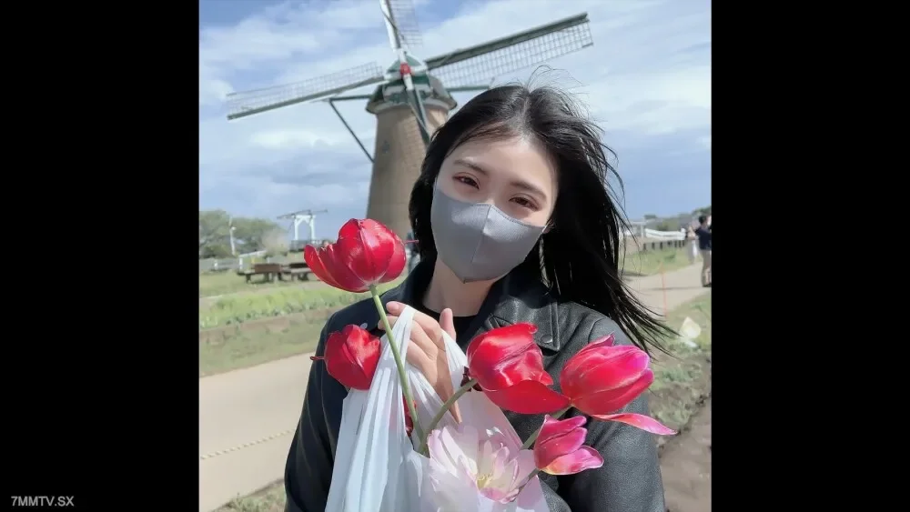 FC2-PPV-3724809 First shooting / appearance!  - !  - Limited 1980pt until 9/4!  - !  - Boyoyo!  - A wild dance with a bursting natural Hcup!  - !  - Plenty of cloudy liquid in the ultimate bombshell body that shakes the huge breasts and cum shot & ru...