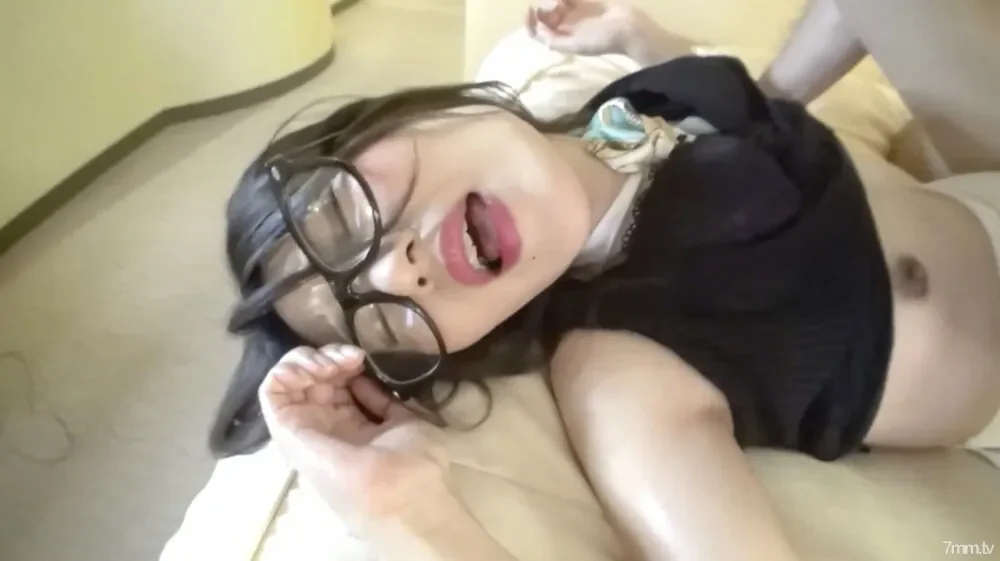 FC2-PPV-1405787 fc2-ppv 1405787 [Limited quantity 2980pt → 1980pt] 3P Men's Esthetics Service play for a single person Wouldn't it be nice to have such a men's esthetics?  - If you would like to receive SARA's statement, please contact us after purch...