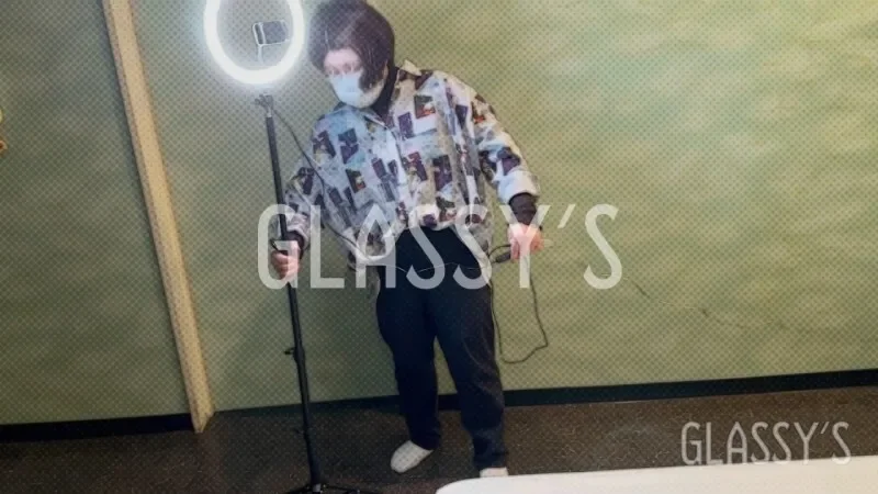 FC2-PPV-4685127 19 Creampie and oral ejaculation for inexperienced staff│GLASSY'S