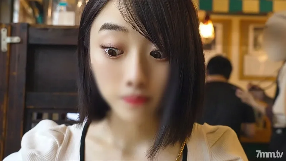 FC2-PPV-2356088 FC2 shot  Appearance! Amateur college student Limited  Former play role Beautiful girl 19 years old Satomi Super beautiful! Beauty BODY I will do my best for a pure white innocent woman! !! This is the selected female at the level of ...