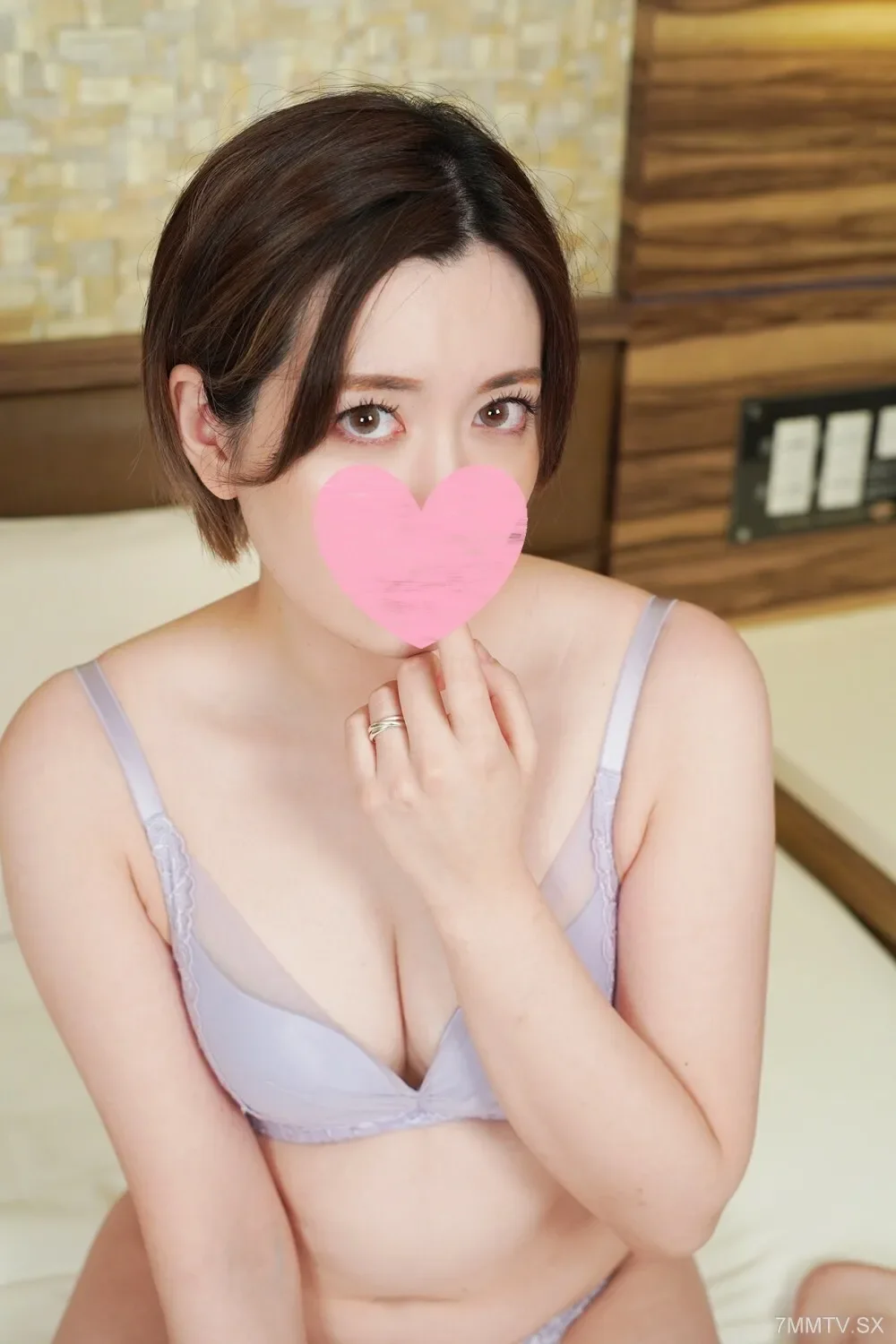 FC2-PPV-3245176 [Uncensored] [Married woman] Husband and wrestling after 2 years of marriage.  - She can't stand her younger cock, and she drips pussy juice and stuffs her cheeks with madness.  - Strike into a vaginal cum shot and fall into another p...