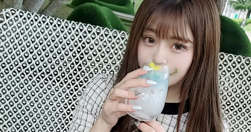 FC2-PPV-2211502 [Appearance, first shooting!  - !  - ] Passionate sexual intercourse with a beauty club member who is attractive and beautiful... Even though she is beautiful, she is too horny and cums twice!  - !  - (feature)